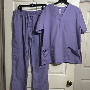 Unbranded Lavender V-Neck Scrub Top & Drawstring Pants Set
